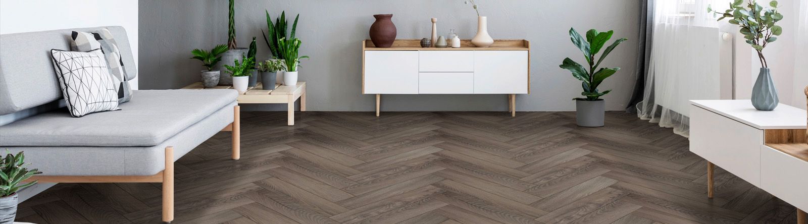 What colours go with grey walls?